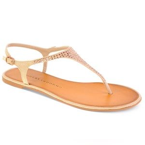 Chinese Laundry
Women's Natural Game Show Flat Thong Sandals